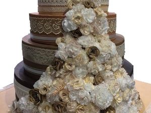 Un gâteau pour les 10 ans du salon du mariage de Rouen