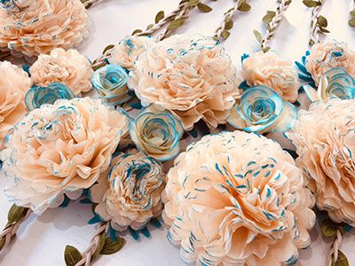 Comment faire de jolies fleurs avec du papier de soie